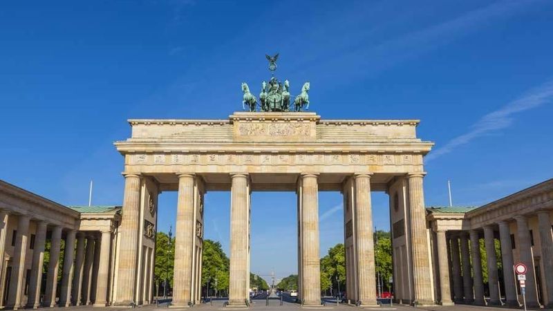 csm_bild-berlin-brandenburger-tor-137098490-flussreise_144c0a4168